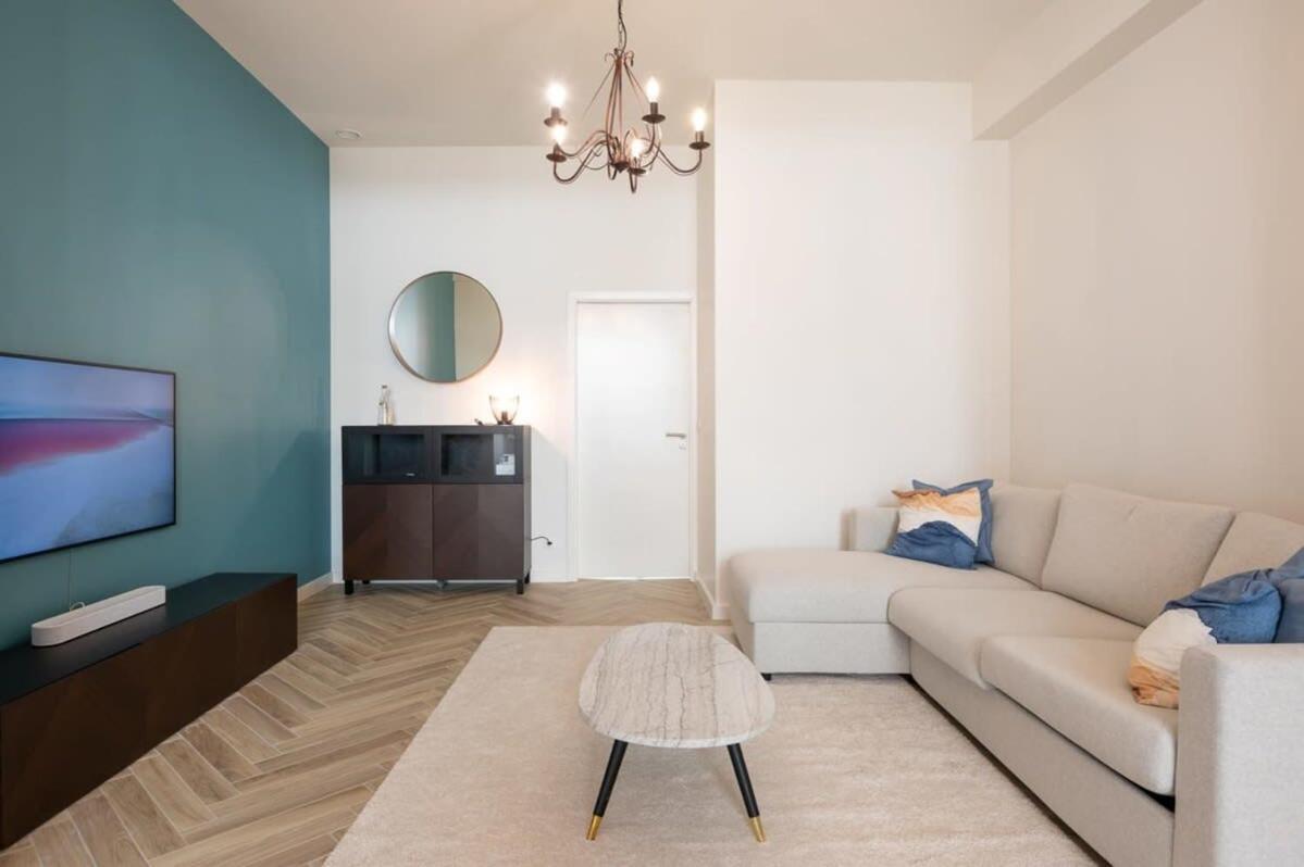 Beautiful Renovated In An Authentic Building * Ostende